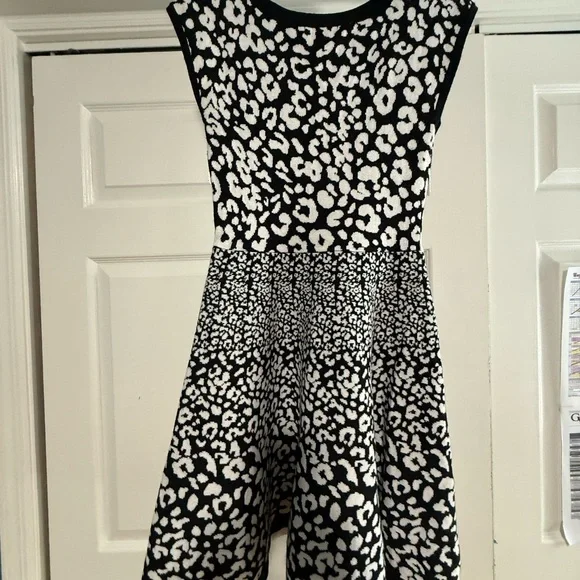 Black and White Leopard Print Dress - Picture 11 of 12